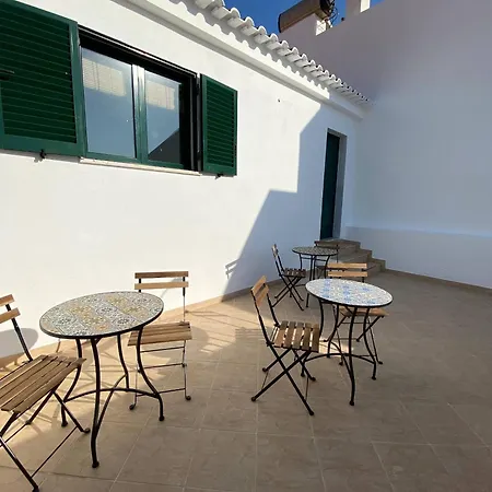 Room In House - Vibrant Stay In Old Town Guest house *