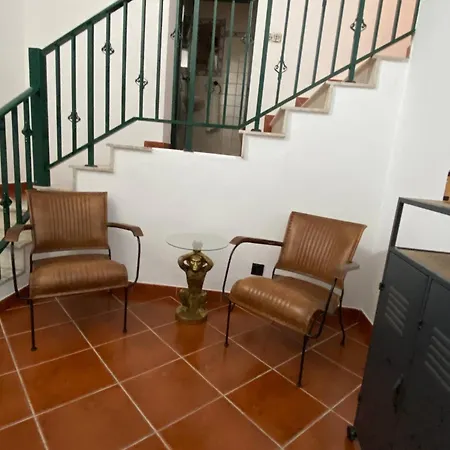 Pensión Room In House - Vibrant Stay In Old Town